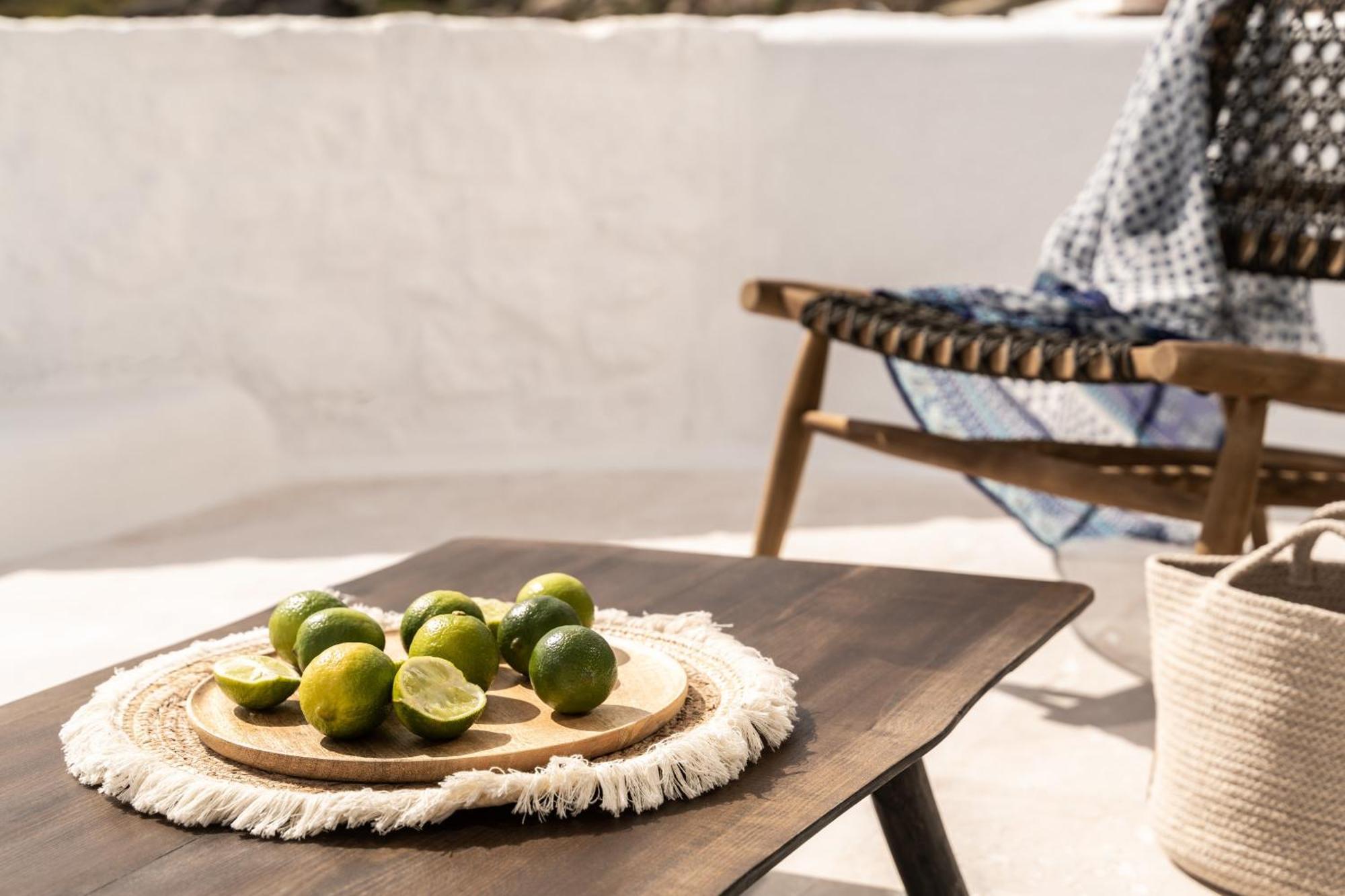 Отель White Stone Mykonos Agios Ioannis Diakoftis Экстерьер фото